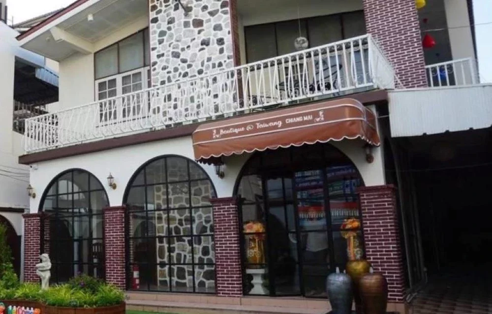 Gallery Picture