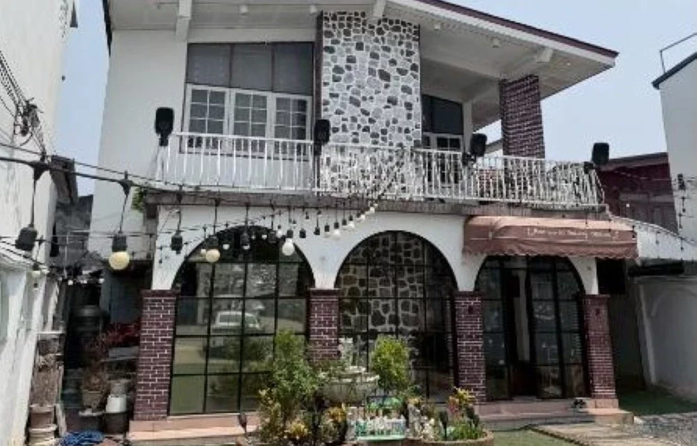 Gallery Picture